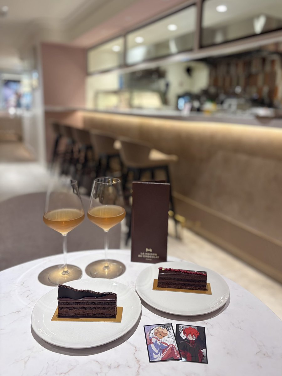 sm_ri_'s tweet photo. LA MAISON DU CHOCOLAT🍫💘
つけ麺 遷 🍜🤍
池袋で可愛いカフェと美味しいご飯食べてきた( ˙༥˙ )🍴つけ麺味変出来るから量多くても完食できた🤤 https://t.co/OA7us4a1qm