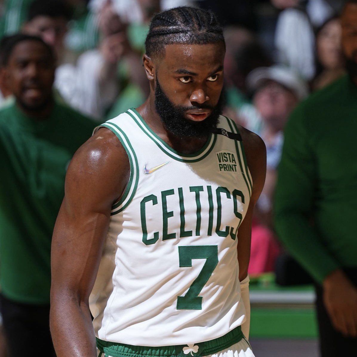 Savageboston's tweet photo. Jaylen Brown’s frustration with the Boston Celtics had “reached a point of no return.” 

Per: @KellyIko https://t.co/430mREIPWr