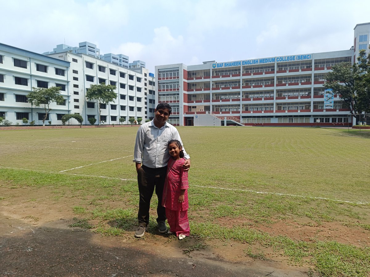 AfrinNina's tweet photo. 🌟 A new school, a new journey, and countless new dreams. 🌸📚
#NewSchool #NewJourney #NewBeginning #SchoolLife #ProudMoment #LearningJourney #FutureStartsHere #LittleStar #BAFShaheen #SEMC #Dhaka #ParentsPride #EducationMatters #GrowingTogether #bafshaheencollege #bafshaheen https://t.co/Jq5rW2dNnY