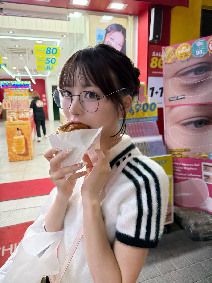 dv_vzzz's tweet photo. 彼女 > ̫<？ https://t.co/ADVsYrgh1R