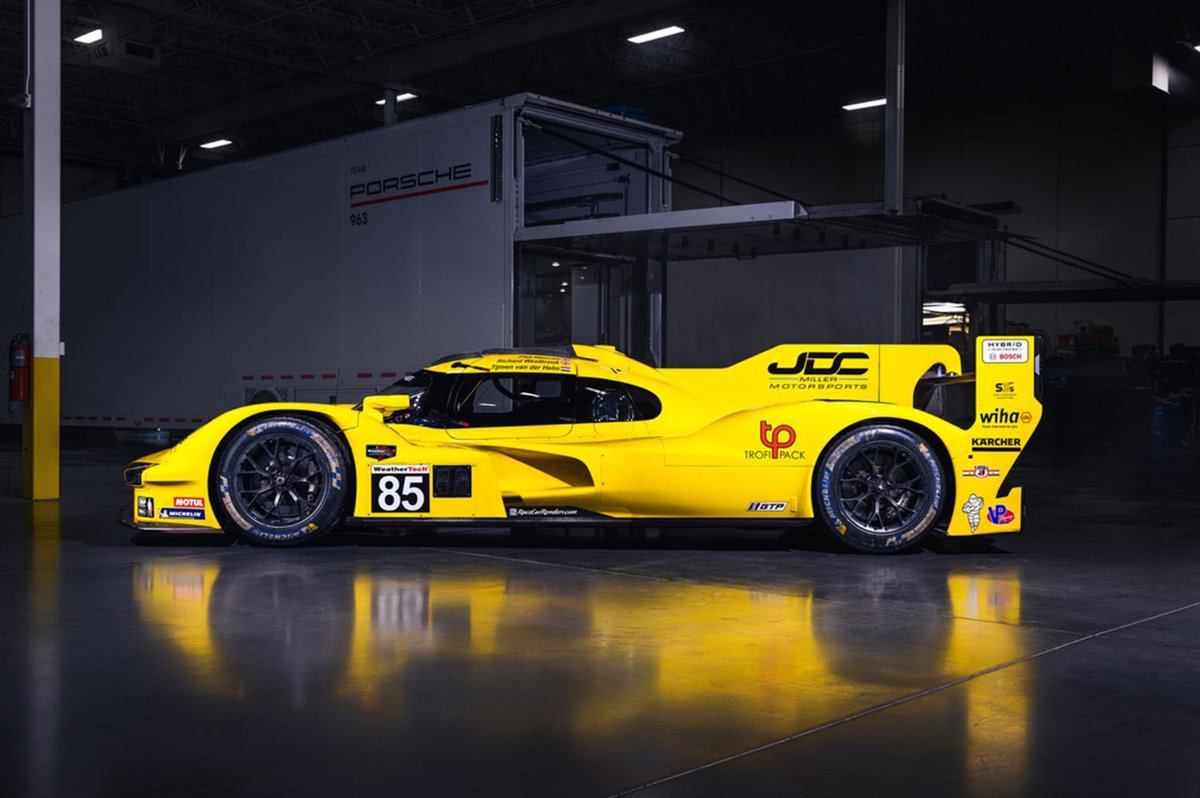 Unpaid1ntern's tweet photo. I miss when the JDC Porsche was just plain yellow😖 https://t.co/XrvX1Q4Tk0