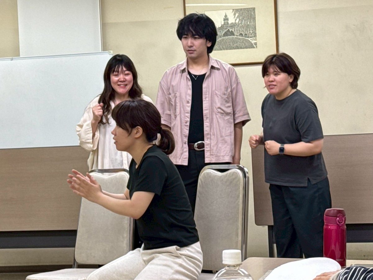 8Near8's tweet photo. #ぴのLIVE 稽古！
本日も段取り変わったところの調整含めて前半シーンを稽古しました！

着実に素敵なものになっていますので是非劇場でご確認ください✨

チケット予約⬇️
https://t.co/RKVoxA6Qkr https://t.co/ZNscSPaLNI