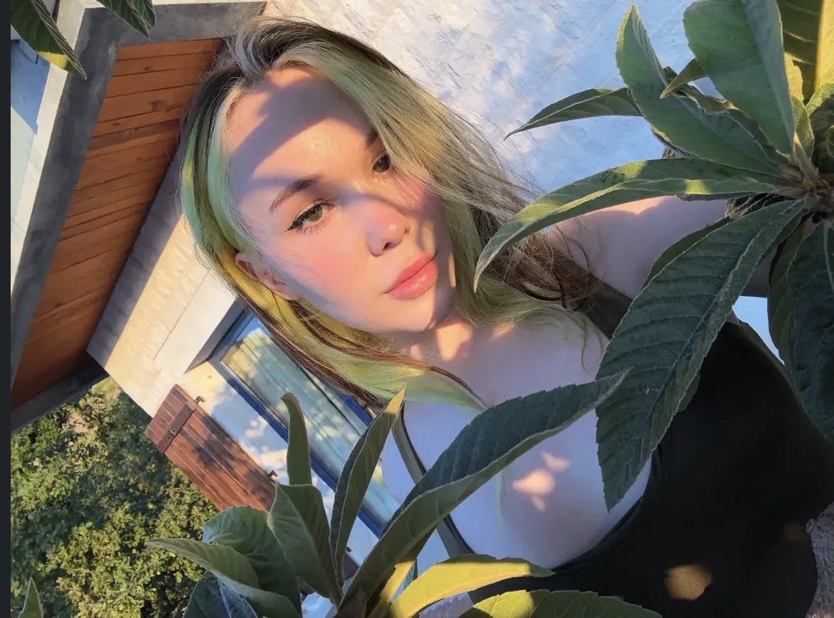 Evapeache24's tweet photo. @keinlockett41 Whose down for a chat with a shy trans girl

7393567385 https://t.co/hKcPgI7att