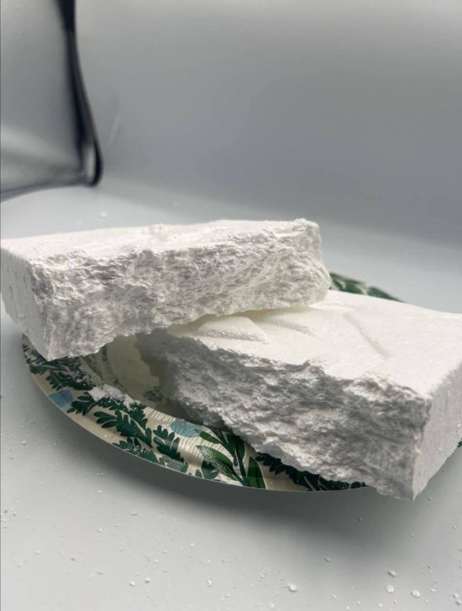 Flynnlowe_'s tweet photo. Straight flakes with no powder. Higher purity range. Your plugs plug! 

#drugtwt #coketwt #cocainetwt #coke https://t.co/1v4Ll1VAA8