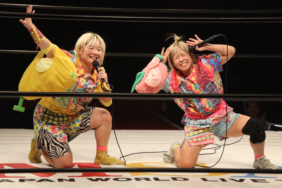 1973yeye's tweet photo. 7月2日 ＃マーベラスプロレス 新木場大会終了!!
マーベラスらしさを凄く感じる大会でした。
天羽瑠迦選手、出来るまで諦めない心がいい!!彩芽青空選手、めっちゃいい味だしてたー!!絵面がシュールすぎるが😂エチカ・ミヤビ選手とRIKO選手、よいタッグでした☻︎ボブボブモモバナナはやっぱり最高🍑🍌 https://t.co/1pOy69J4dw