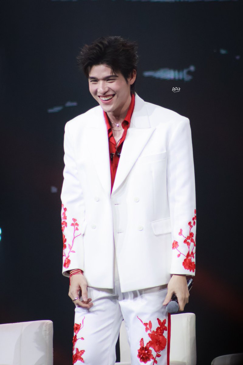 aim7spt's tweet photo. 010726 — อาจารย์ยิ้มหวาน 😭🫶🏻❤️✨️

#WUTheSeriesAfterParty
#skywongravee @skywongraveee https://t.co/CRNaHHsnHa