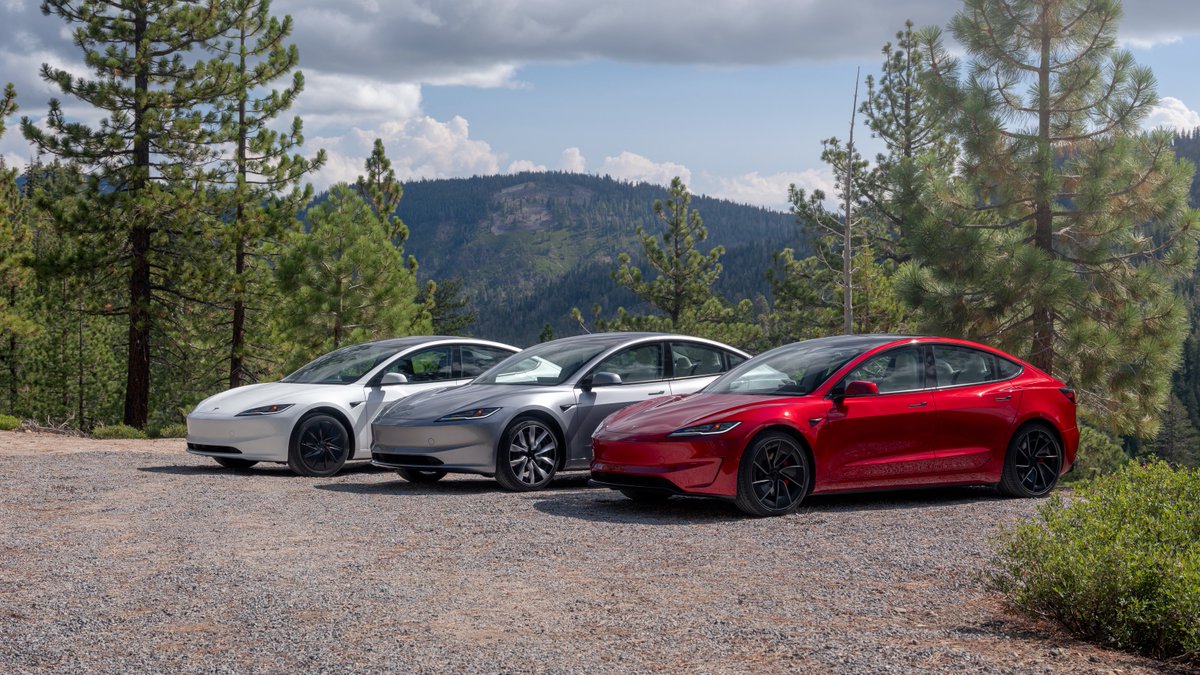 niccruzpatane's tweet photo. Tesla just crushed their Q2 record this quarter with 480,126 vehicles delivered. 

All-time Q2 Records:
1. Q2 2026: 480,126
2. Q2 2023: 466,140
3. Q2 2024: 443,956
4. Q2 2025: 383,122 

Big numbers. Congrats @Tesla teams! https://t.co/rYGbqYave8