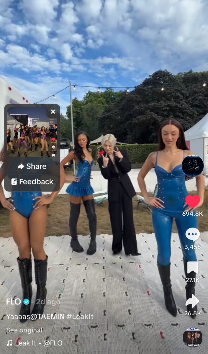 flolikesdot's tweet photo. I just looked at flo’s recents and the numbers keep increasing, they’re so close to 1 million followers 💅🏾 https://t.co/HGoZmL9J4K