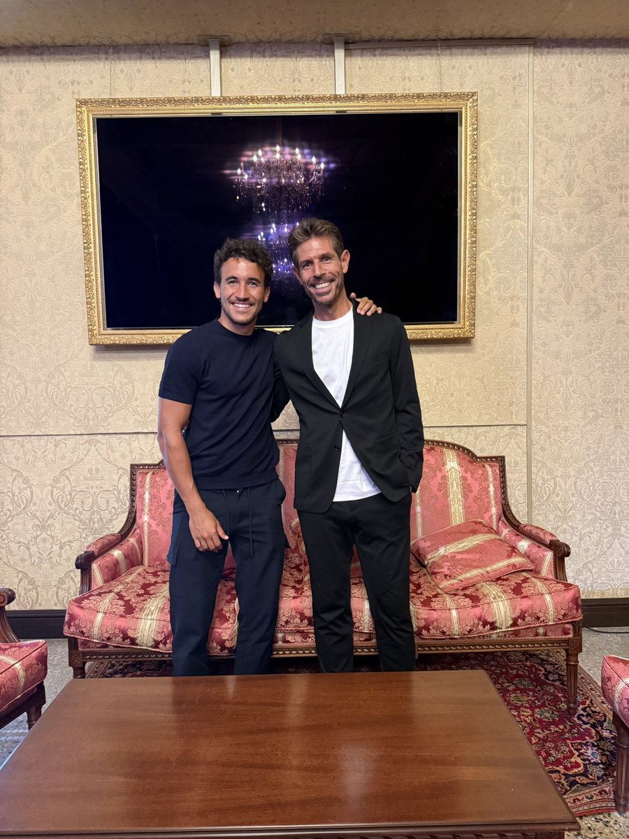 RafaRbarber's tweet photo. Enhorabuena, Luis.

No puedo sentir más felicidad por ti. Este momento es la recompensa a años de profesionalidad, dedicación y constancia.

Y, por encima de todo, gracias.

Un orgullo caminar a tu lado. Disfruta de esta nueva etapa. Te la has ganado, amigo 🤍🤝 https://t.co/mpIBiDgvSq