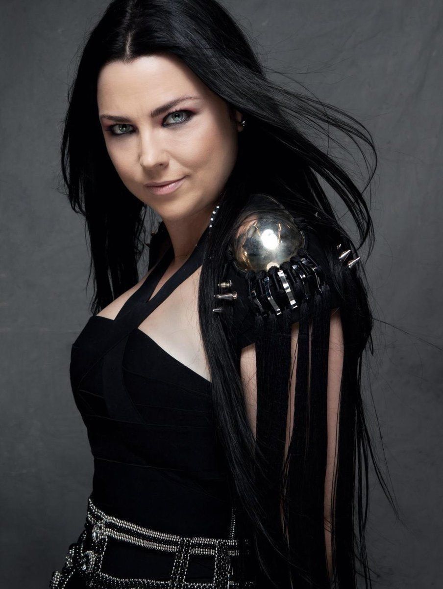qrpress_'s tweet photo. Amy Lee - Evanescence https://t.co/KjXCR9t3GX