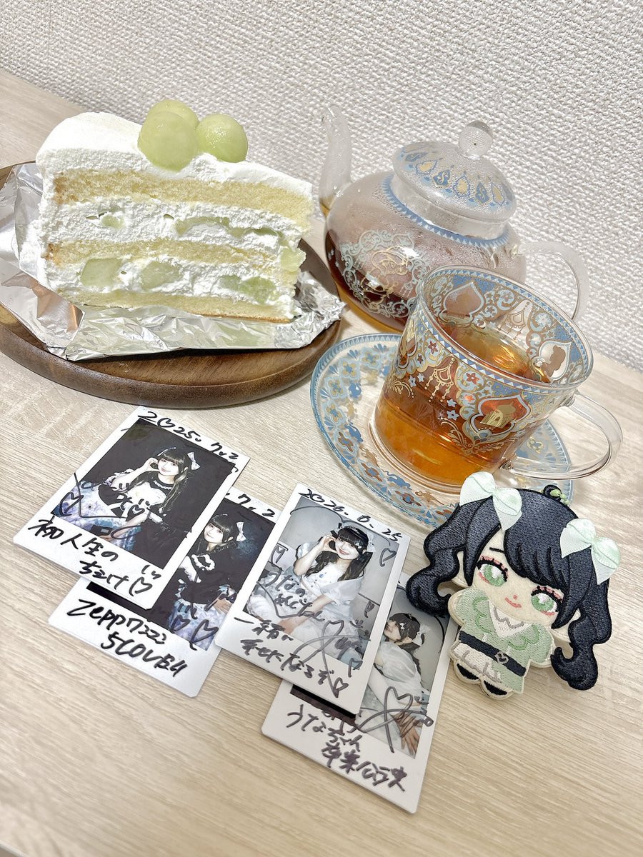 _una_vV's tweet photo. 大好きなうなちゃんと出逢って1年💐ALT https://t.co/j5tilAZ8bQ
