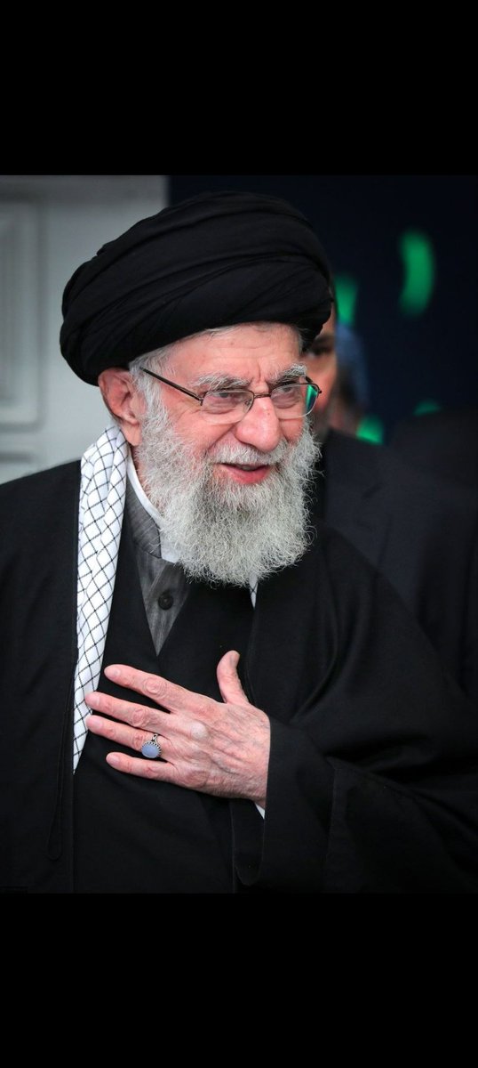 Navid_fallahi85's tweet photo. نامش را من میزارم مرد خسته ناپذیر شمارو نمیدونم چه می‌گوینید به
#آقای_شهید_ایران
#باید_برخاست https://t.co/muZ6WfmXs9