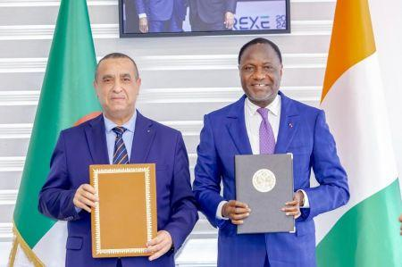 Yamoussouk6's tweet photo. La Côte d’Ivoire et l’Algérie ont signé un accord pour renforcer le secteur électrique ivoirien, avec des solutions immédiates et des projets à long terme incluant production et formation.

#CIV #Algérie #Énergie #Électricité https://t.co/LtmO0L7T9S
