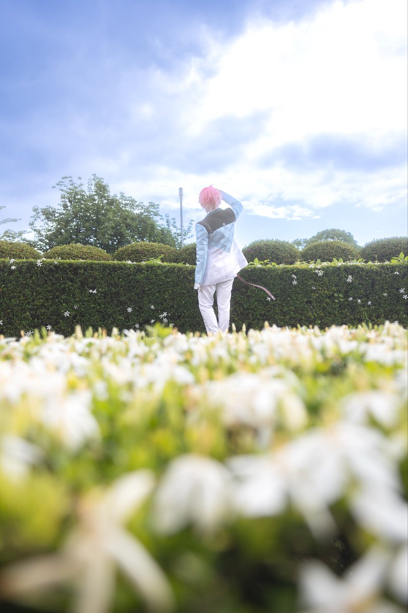 ikanek0's tweet photo. cos 👑🌸

空は青く澄み渡り https://t.co/f0I5rSAJg8
