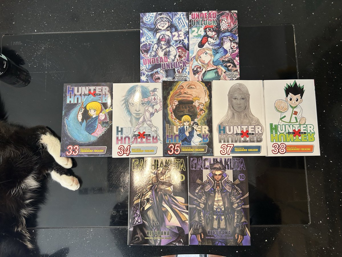 unwebbedmantis's tweet photo. Latest manga haul
(HxH 36 is arriving late) https://t.co/9zSXknZ6j9