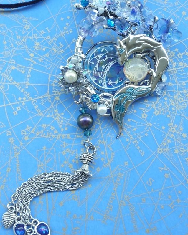 asteriasala's tweet photo. 🌙水無月の祈り
#レジンアクセサリー https://t.co/ztuRbVzxrJ