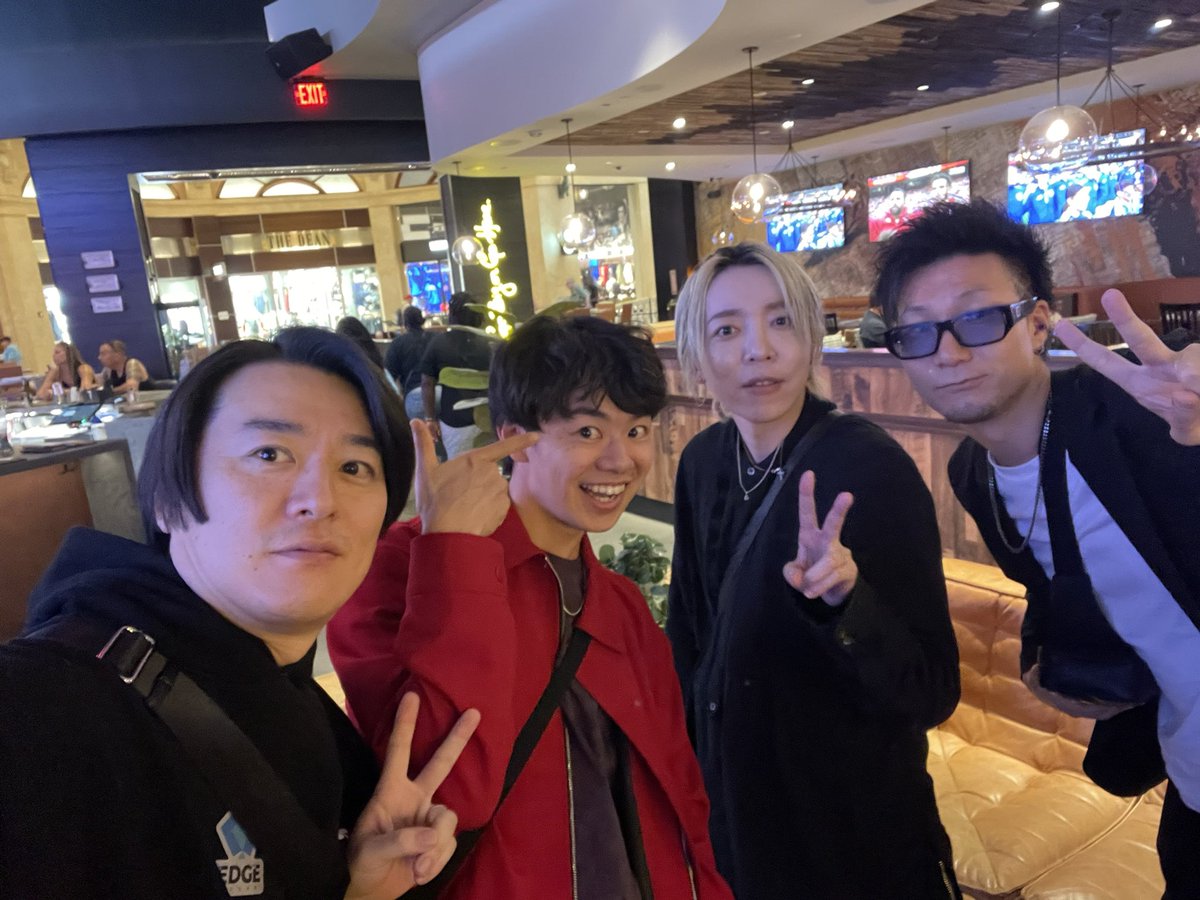 sankakun4's tweet photo. ラスベガスツアー行ってきました🎰
徒歩圏内にカジノ20軒あって首傾げてた https://t.co/x1SnPv2ZSj