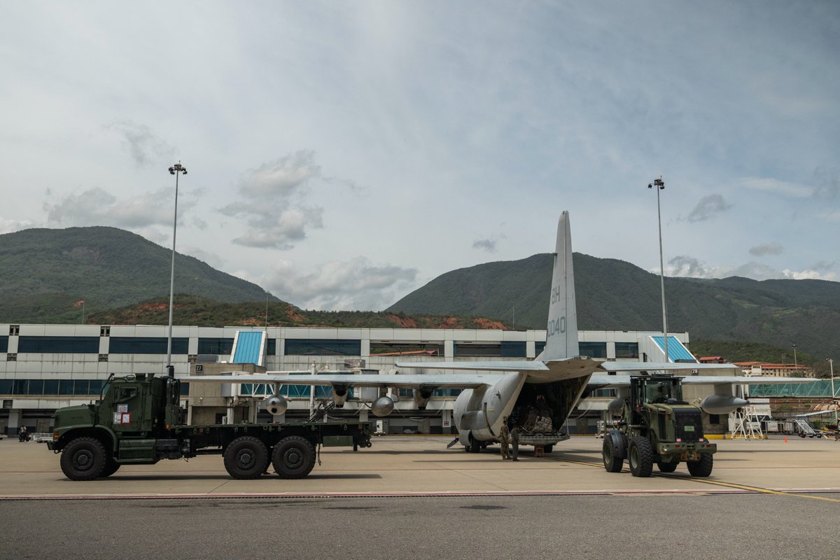 Southcom's tweet photo. On the move to save lives.
The @DeptofWar is airlifting a continuous surge of humanitarian assistance into Venezuela for delivery to areas where help is needed most.

At the direction of #SOUTHCOM, U.S. military forces are supporting @StateDept-led U.S. government relief operations following the devastating earthquakes that struck the nation on June 24, 2026.

@usairforce @USNavy @USMC @USArmy @WHAAsstSecty @USForeignAssist @USAenEspanol @usembassyve