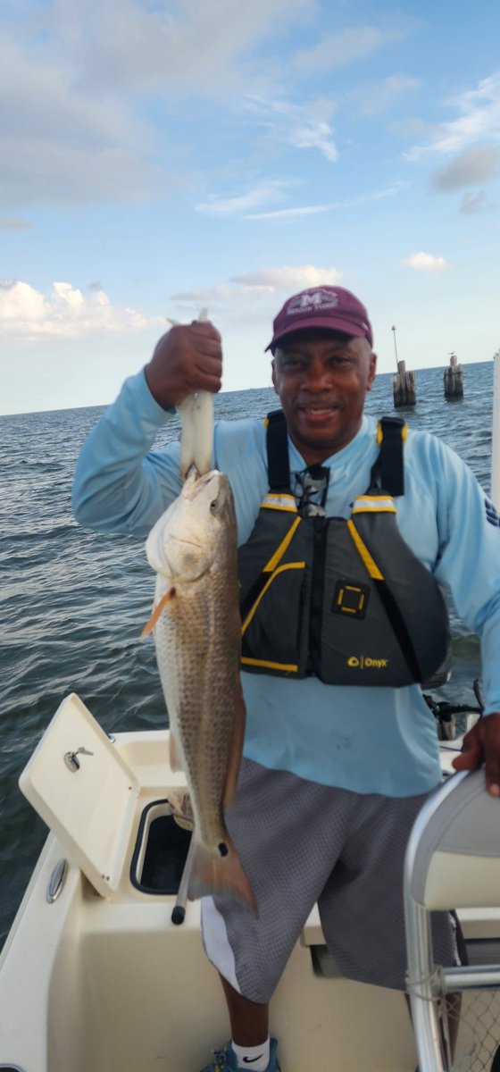 calvinmackie's tweet photo. Good day on the water in Cocodrie, LA with good friends, Leonard and Kevin!! Fought a monster bull red and specs were poppin!! https://t.co/zY4qZk51CZ
