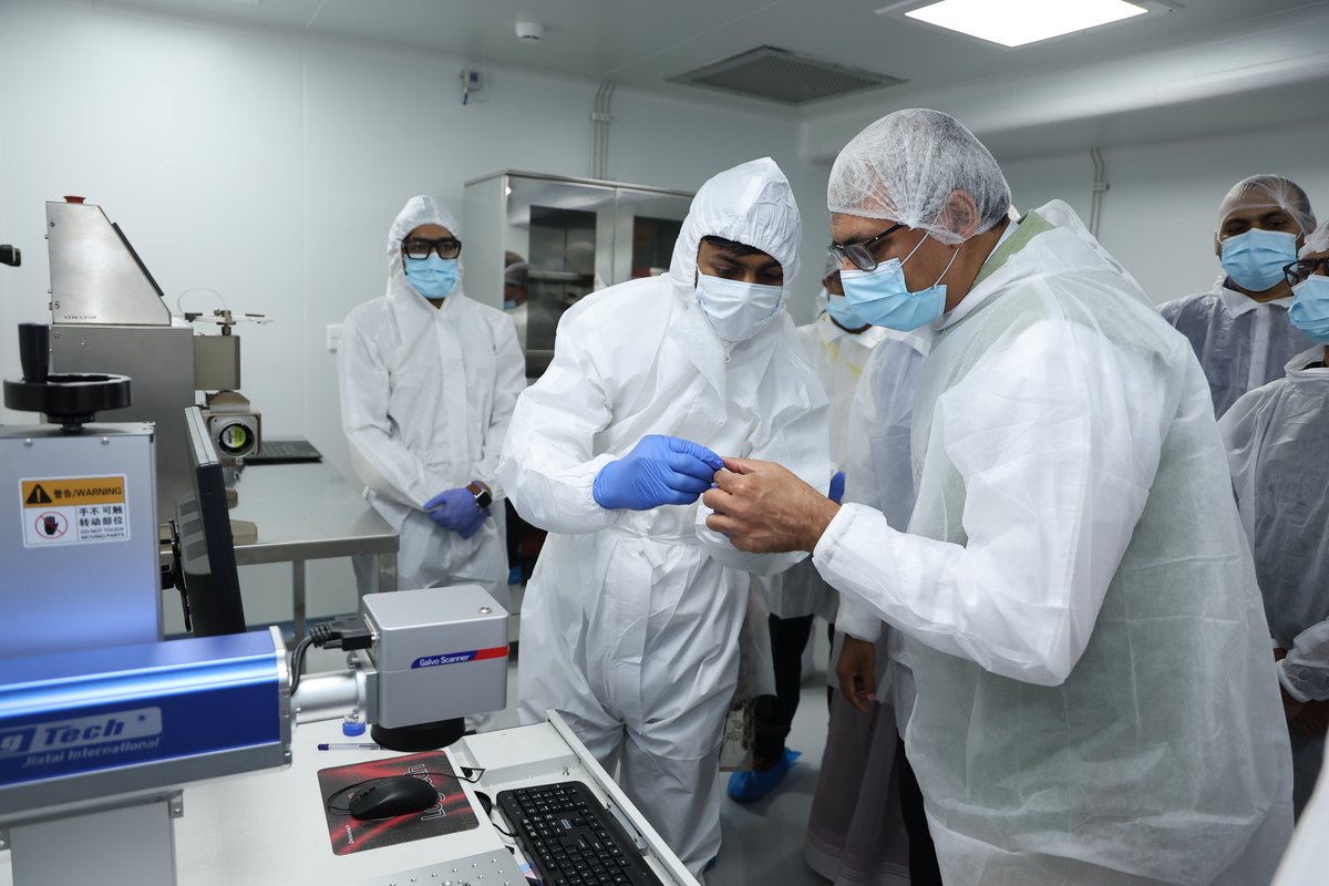 iitdelhi's tweet photo. #IITDelhi is proud to announce the inauguration of a state-of-the-art CNC and Sterilization & Packaging Lab at mPragati, a national translational platform dedicated to advancing medical device and diagnostics innovation. Dr. Rajiv Bahl, Secretary to Government of India, Department of Health Research and DG, @ICMRDELHI, inaugurated the facilities in the presence of Prof. Rangan Banerjee, Director, IIT Delhi. 

The CNC facility provides state-of-the-art precision machining for medical implants, surgical instruments, dental devices, and diagnostic components — enabling indigenous manufacturing with certified biocompatible materials. The Sterilization & Packaging facility provides an end-to-end infrastructure for the development, validation, sterilization, and packaging of medical devices, diagnostics, and biomedical products.

These facilities directly strengthen India’s capability to design, validate, and commercialize high-quality medical devices in line with the vision of #AtmanirbharBharat, while supporting ICMR’s mission of translational biomedical research and advancing national healthcare priorities.