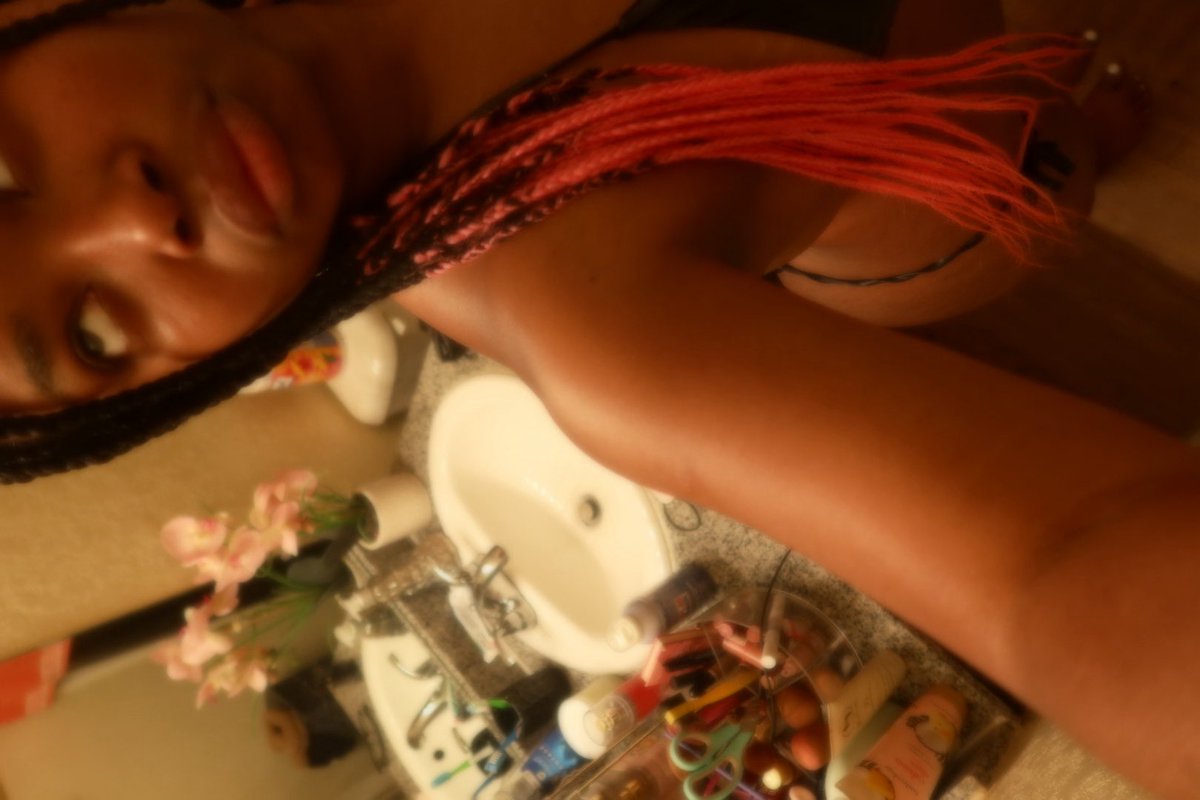 nsxrah's tweet photo. back dermal me asap https://t.co/U0kS62ys8g