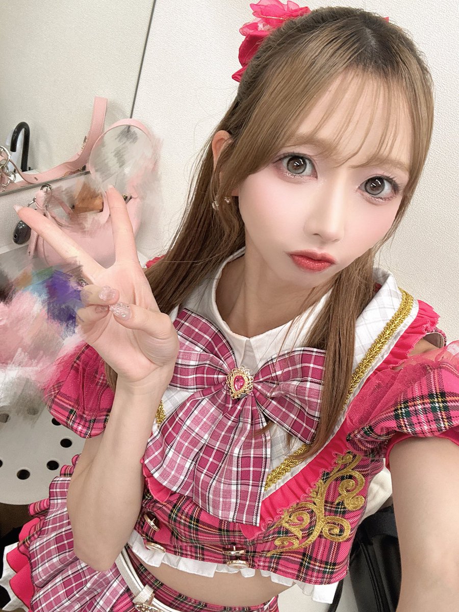 _pyokota's tweet photo. IDOL LiNKありがとうございました🎀みんなで作り上げてくれて(?)ありがとう✨30分楽しかったよ〜☺️☺️☺️次会えるのは5日！(?)ゆあちお休みなのでなにかしたいんだけどなにか良い案ないですか💭ライブ無くて🥲 https://t.co/Mi0dEbUnwy