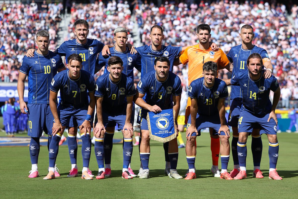amsul288's tweet photo. Team Pose Starting Eleven Squad FIFA World Cup Canada, Mexico &amp; USA 2026 Round of 32

Senegal vs Belgium 2-3
USA vs Bosnia-Herzegovina 2-0 https://t.co/U8TiqFftIk