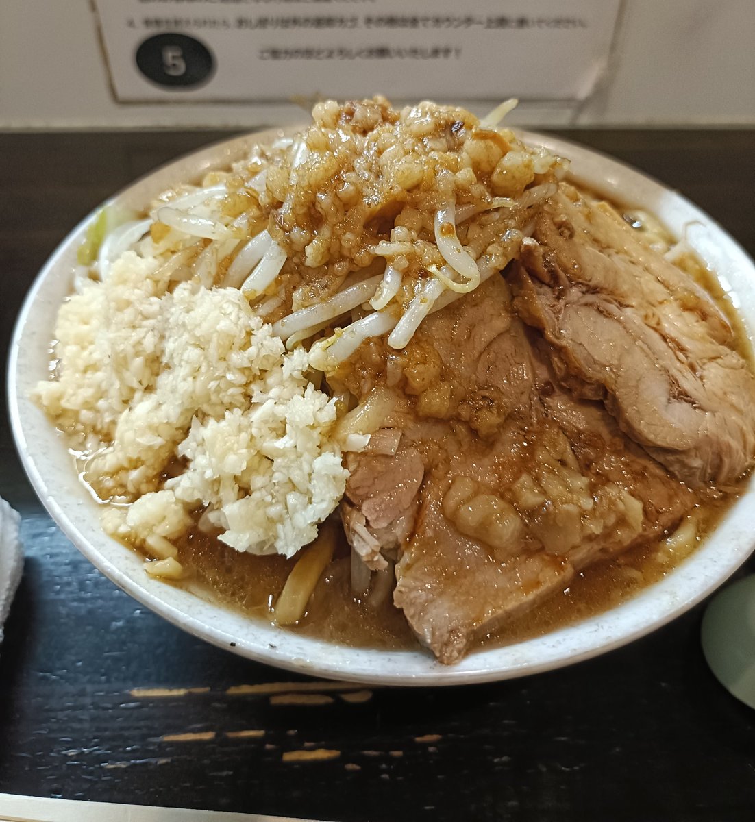 yojitu_HAL's tweet photo. #綾鷹ラーメン部
数年ぶりにこれ好き行ってきた！
初めてガリマヨつけたけど要らんかったわ笑 https://t.co/Eb91Jrdv89