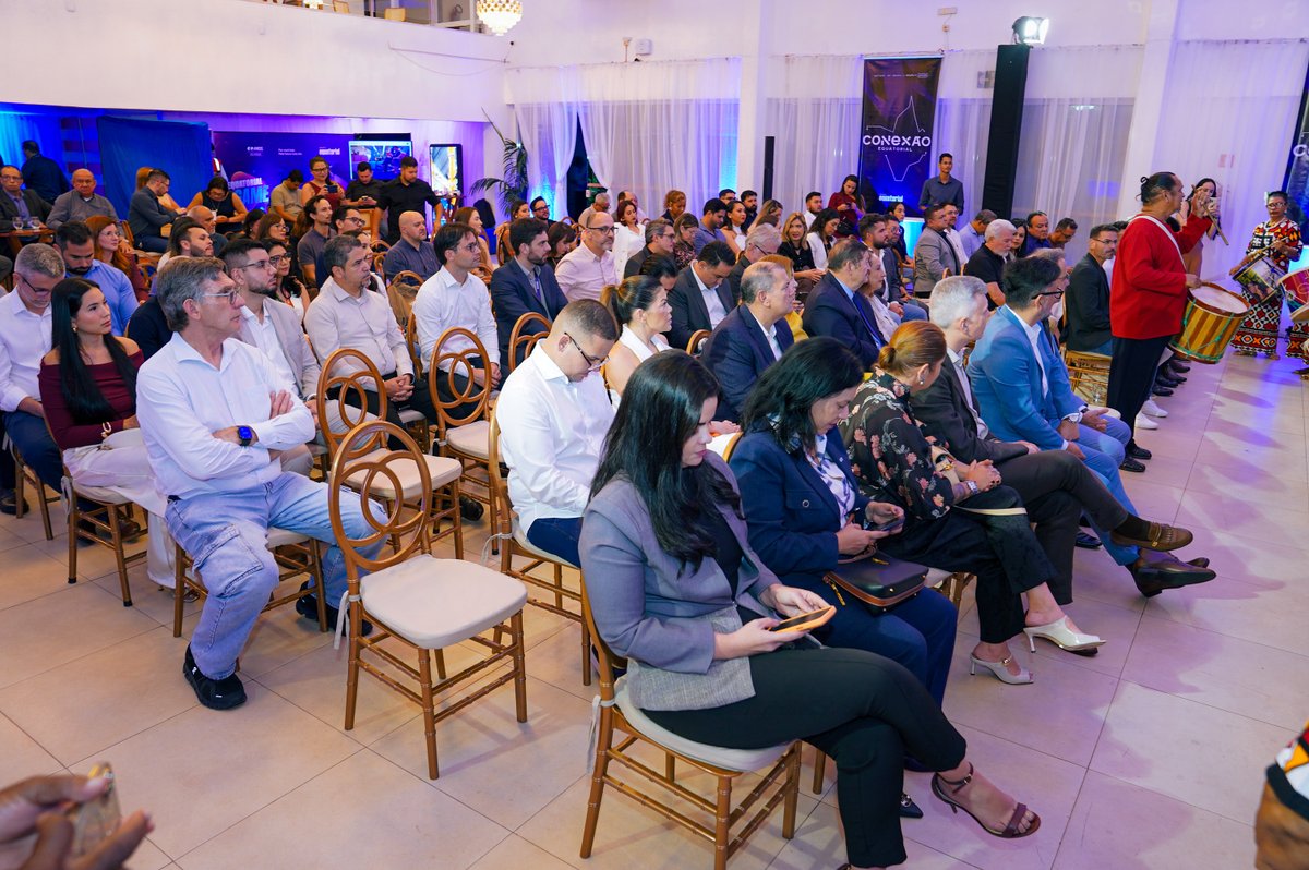 fecomercioap's tweet photo. 🔹 Ladislao Monte e Josué Rocha participam do Conexão Equatorial 2026 em Macapá

👉 Leia mais: https://t.co/OzXQ1FgYiH https://t.co/8wkBMde16s