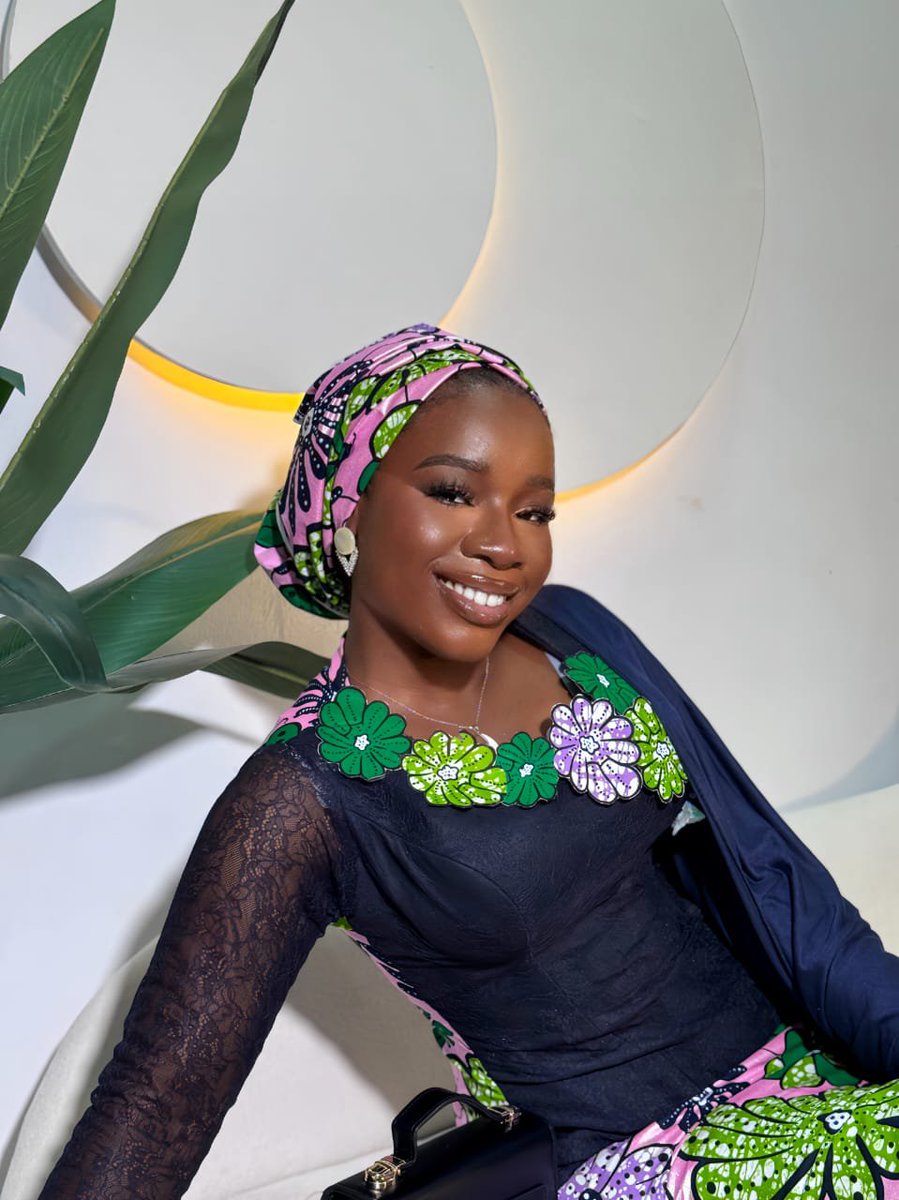 maryam_adepoju's tweet photo. "You'll not know a better yesterday"
Happy Birthday Morii❤️🥂 https://t.co/Ezhrx0IQn2