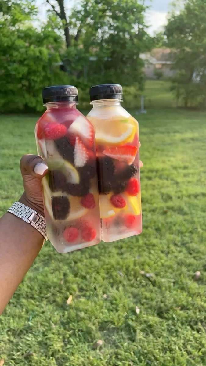 bossbabejass's tweet photo. Fruit Water 😍 https://t.co/5e70YdTGzP