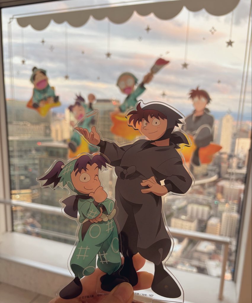 erimakicos's tweet photo. たのじがった〜〜〜😭😭
アクスタとお出かけ嬉しいぞ
べにまるとブッフェの夢を語らいました https://t.co/wBcJbmzFiI
