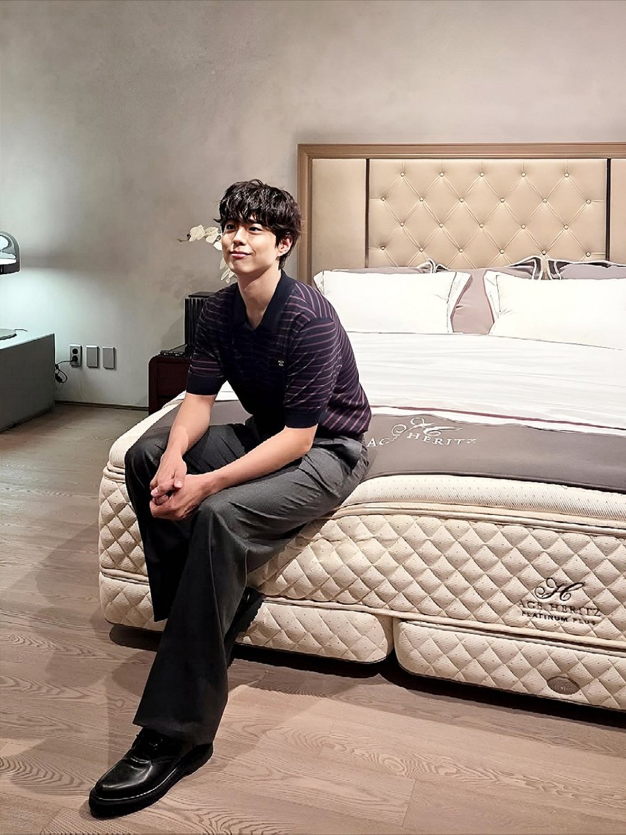 city660106's tweet photo. 20250703 ๅฏถๅIG ไธๅณ
Not just the best. The Ace.
#ACEBED #์์ด์ค์นจ๋ #์นจ๋๋๊ณผํ์ด๋ค #ACEHERITZ
๐@bogummy
#๋ฐ๋ณด๊ฒ
ย https://t.co/L894AUtk1l https://t.co/EL5snLKntl