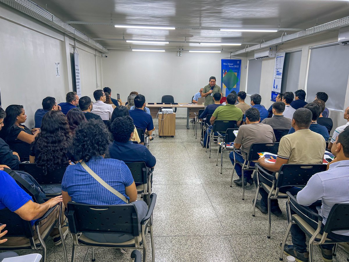 fecomercioap's tweet photo. 🔹 Fecomércio/AP participa de seminário pelos 90 anos do IBGE

👉 Leia mais: https://t.co/xZNHhyCOYs https://t.co/UCBCVxHXdj