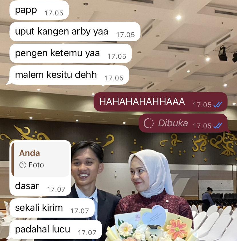 voidsisin's tweet photo. kokkk dia sekarang udah gapernah cuekkkk lagii ya https://t.co/JaNn0rRQ67