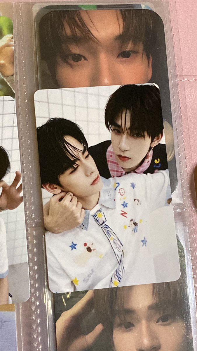 tee2thekid's tweet photo. Next yg pc t-shirt…… no komeng inimah keliatan bgt palsu pls😵‍💫✌️

- Ga detail &amp; pecah fotonya
- Fotonya kaya di stretch
- Bahannya kaya lomo card https://t.co/4fENIoxJ2h