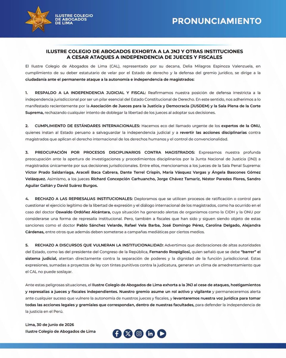 CALPERUOFICIAL's tweet photo. ⚖️ El Ilustre Colegio de Abogados de Lima, bajo el liderazgo de su Decana, Delia Espinoza Valenzuela, reafirma su rol histórico como voz jurídica del país ante sucesos sobre los que es vital pronunciarse. 🛡️ https://t.co/1tKaYyOOIN