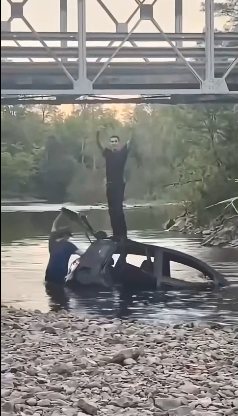 RCMPNB's tweet photo. RCMP seeking public's help to identify individuals following incident in Charlo River #Charlo https://t.co/jmVf5qiUGy https://t.co/kxJ7u7S2Ye