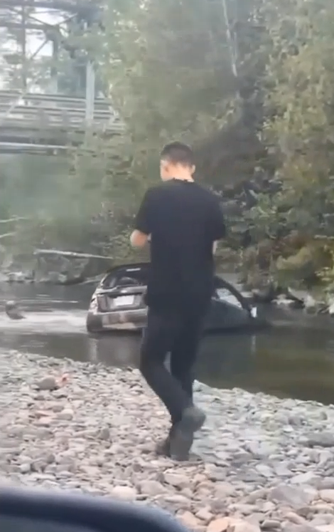 RCMPNB's tweet photo. RCMP seeking public's help to identify individuals following incident in Charlo River #Charlo https://t.co/jmVf5qiUGy https://t.co/kxJ7u7S2Ye