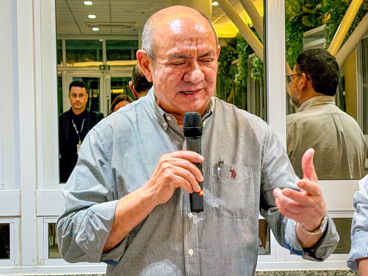 fecomercioap's tweet photo. 🔹 Fecomércio/AP recebe especialista em importação e reforça conexões com o mercado chinês

👉 Leia mais: https://t.co/zhu0CbVoPK https://t.co/uajXDyAzbe