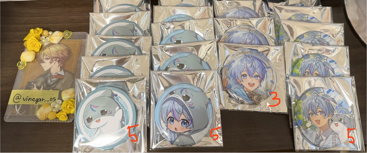vinegar__os's tweet photo. 【シクフォニグッズ交換】
求
・👑さん
白JJ＞同種＞買取(定価＋送料)

譲
・第17弾
🍍🦈📢🌸🍵さん(ツリーに続きます)

郵送のみになります。

#シクフォニグッズ交換
#シクフォニグッズ買取 https://t.co/tVhypWxWj4