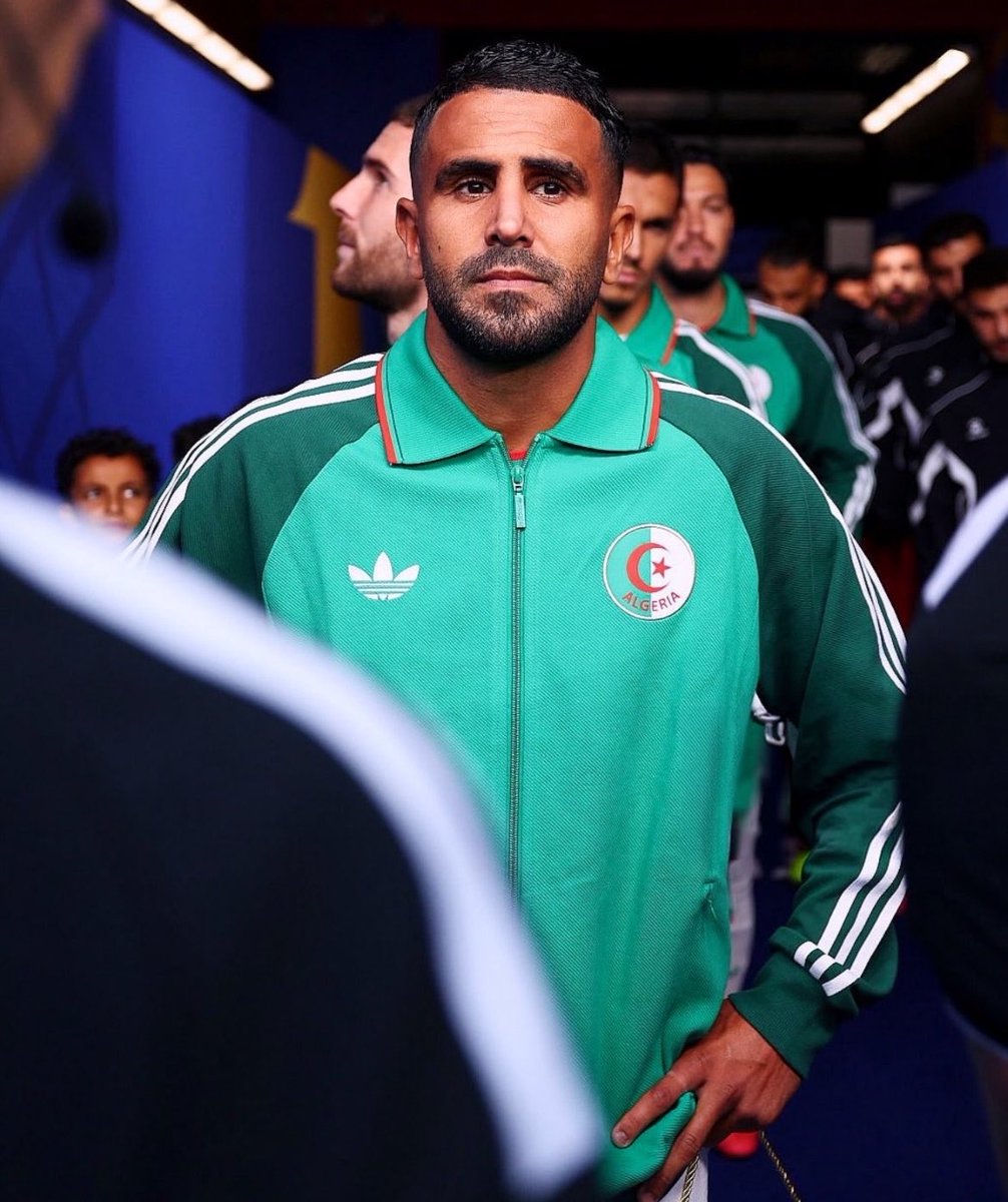 DZFOOTBALLDZ's tweet photo. 🚨🎙️Riyad Mahrez : 

🗣️ « Après 12 ans en sélection, après avoir tout connu… la joie comme la déception, il est peut-être temps d’arrêter. Quoi qu’il en soit, cette Coupe du monde sera la dernière de ma carrière internationale. C’est une certitude. » 

🎙️@FIFAcom https://t.co/PV7yzbD2Sf