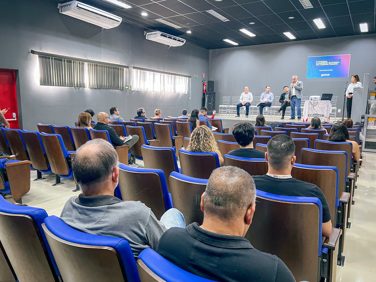 fecomercioap's tweet photo. 🔹 Fecomércio/AP participa de debate sobre incentivos fiscais e desenvolvimento econômico

👉Leia mais: https://t.co/afVbjFtXkF https://t.co/zEy6Iln510