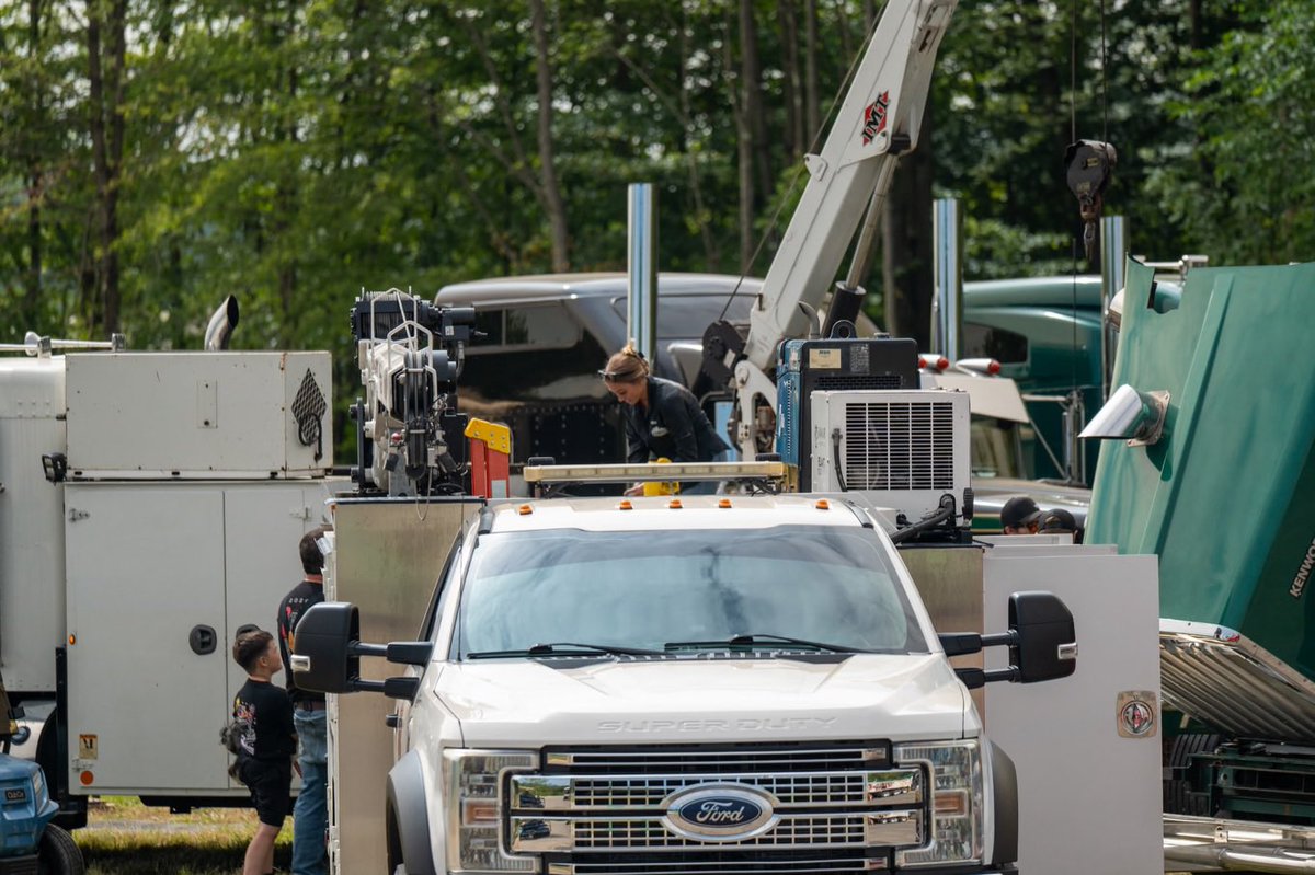 Turbo_things09's tweet photo. Work truck stuff 💨 https://t.co/RdLWDJHFO3