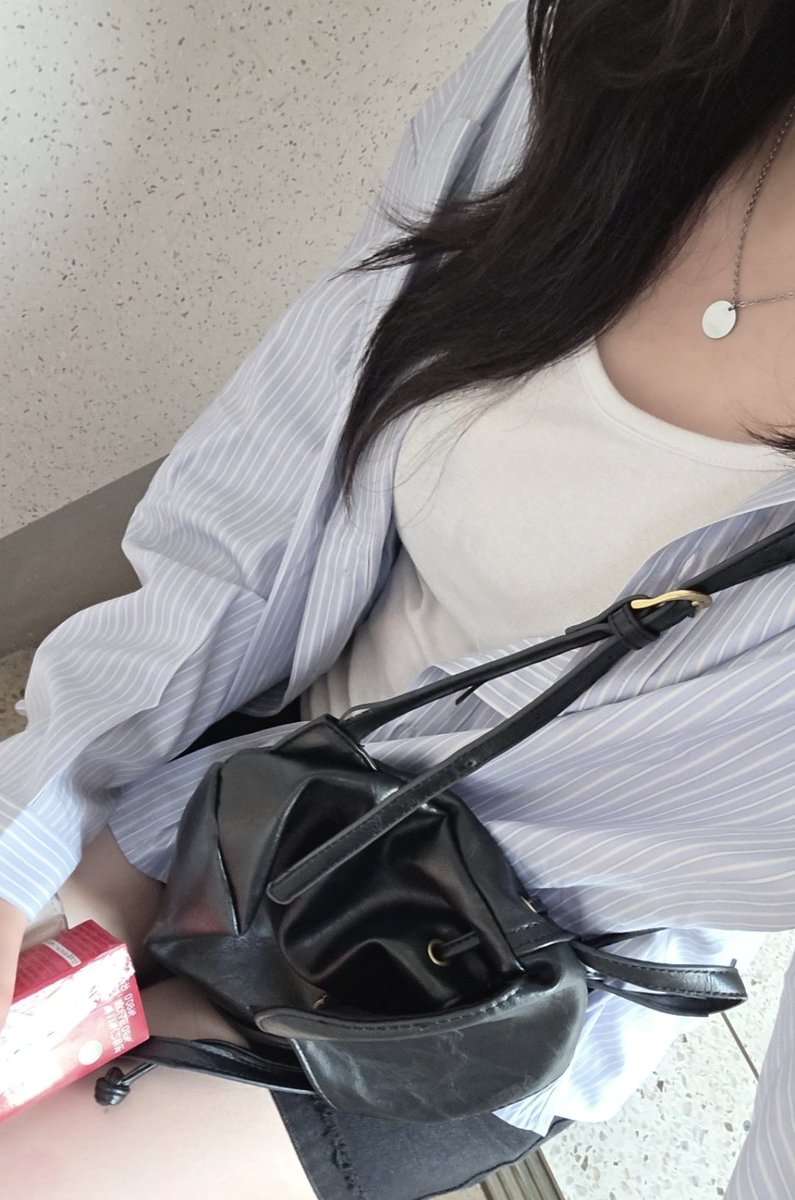 seu5959's tweet photo. 누가올리지말랬는데 https://t.co/ZemRnR0bG5