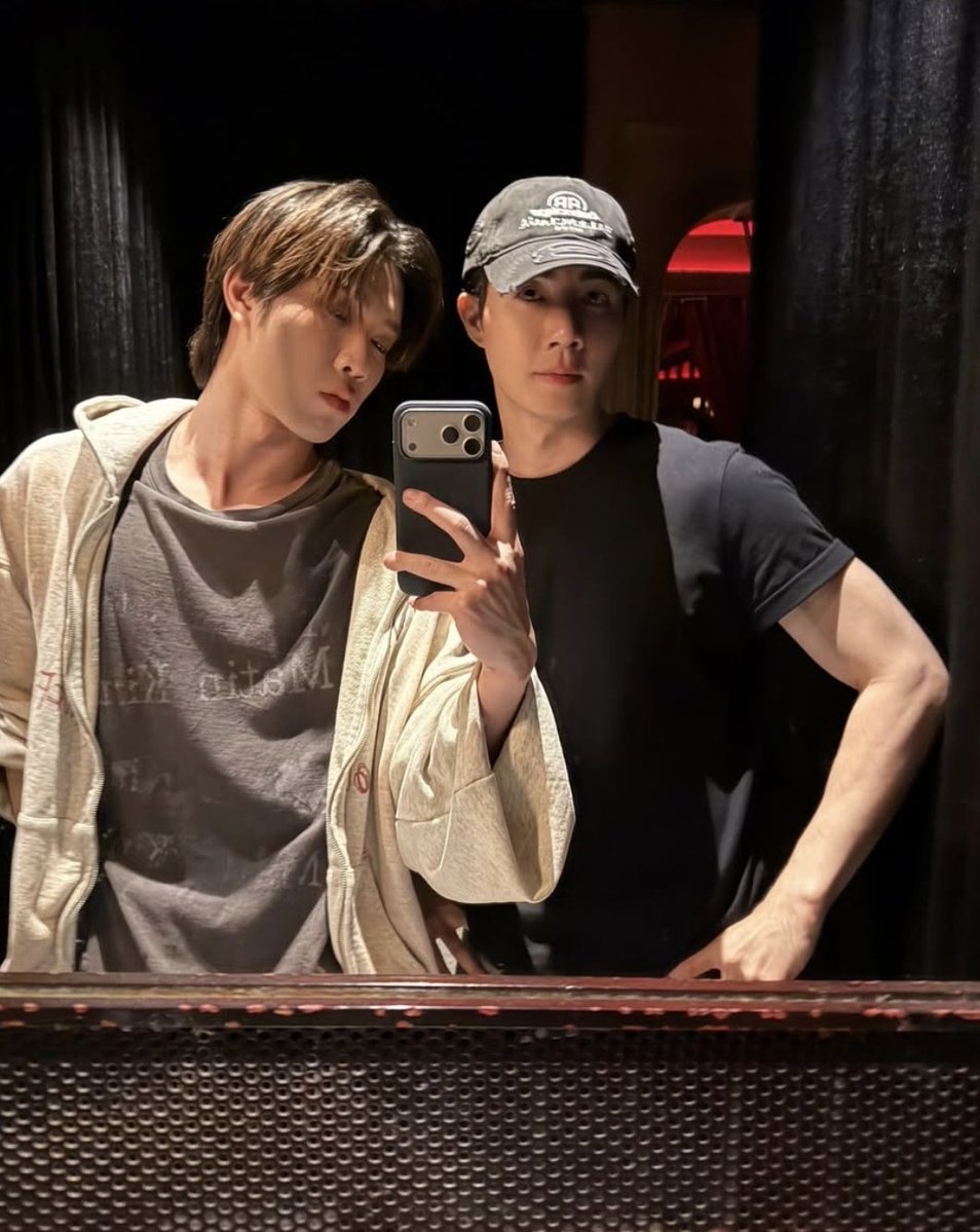 sHXkkkk's tweet photo. พี่ซีกับมุยิม 2พี่น้องดอลล่าร์ดอลลี่นี่นา https://t.co/s5NAvvjsR7