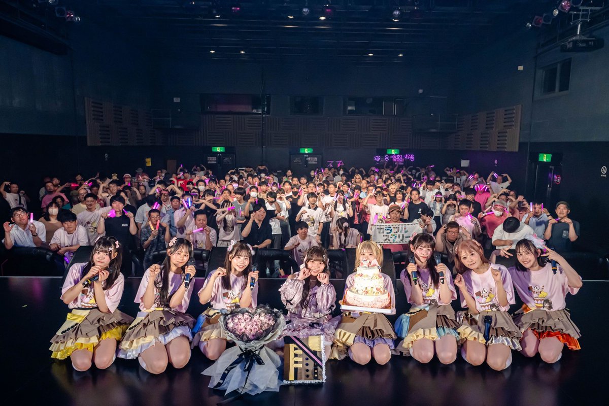 nako_colorful's tweet photo. カラフルスクリーム なこ生誕祭
〜会いたくて、会いたくて、走ってるよ♡〜
@ BIGCAT

my color
世界一の宝物
Chocolate Boots(🩷🤍🤎)
夢見るロードショー 
きらめき! 流星ライナー
Radiant 
きみと青空

アンコール
君は花火、眩しくて (イントロ🎤🩷)
透明なアンスポイリット
好きリアクション https://t.co/hQk4zZJWxn