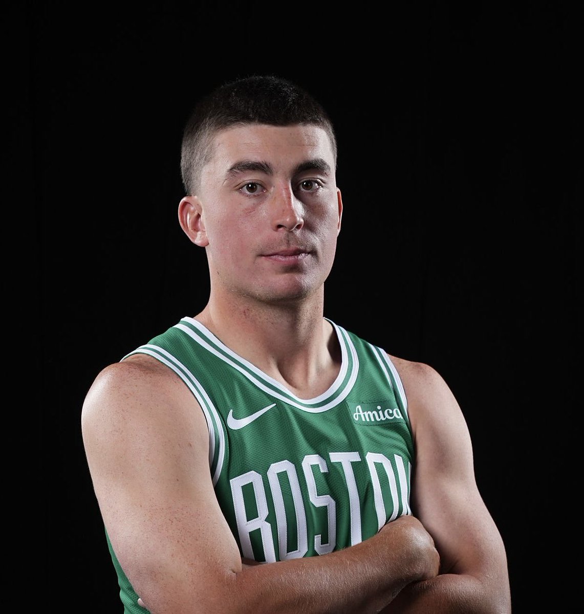 Fullcourtpass's tweet photo. The Celtics are banking on Payton Pritchard making a Jalen Brunson-type leap, per @tomhaberstroh 

“The Celtics trading [Jaylen] Brown is a bet that [Payton] Pritchard is their in-house version of New York Knicks guard Jalen Brunson, a diminutive player who didn’t fully show his talents until Luka Dončić was out of the picture.” 

(h/t @TheDunkCentral)