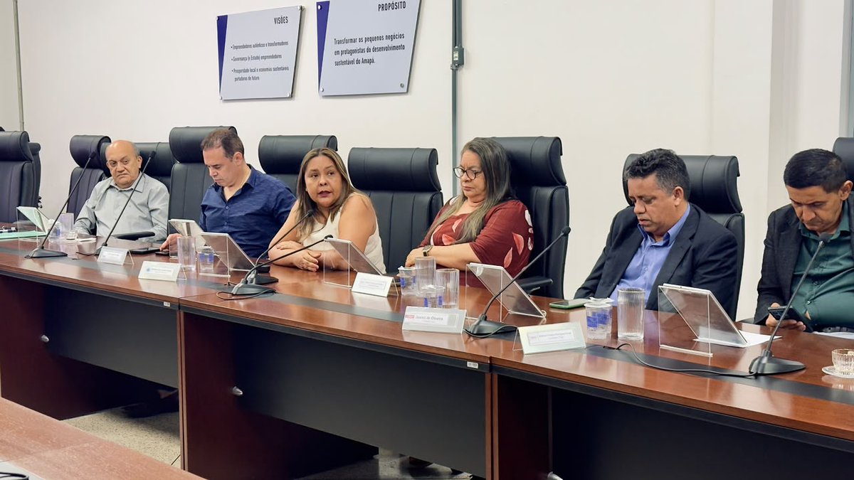fecomercioap's tweet photo. 🔹 Fecomércio/AP participa de reunião do Conselho do Sebrae

👉 Leia mais: https://t.co/155hXauBys https://t.co/NhaLyvwcA4