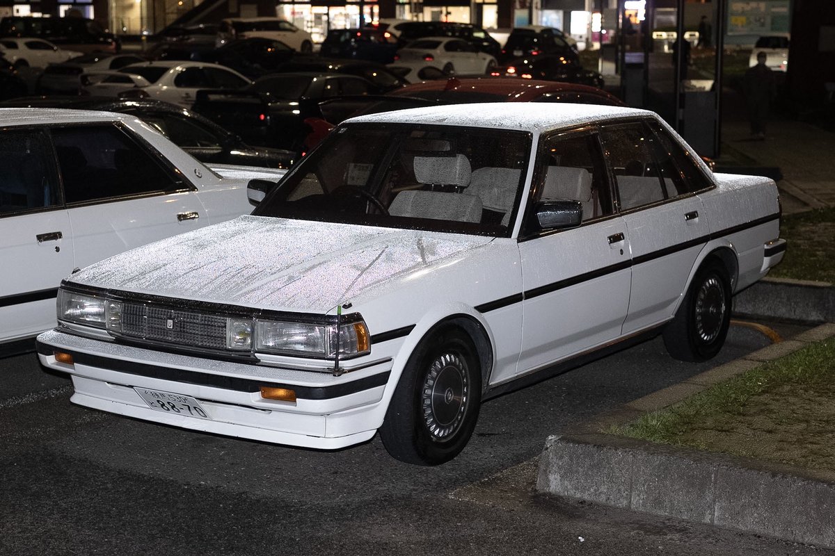 loveJapanSky's tweet photo. GX71のショートノーズ兄弟
チェイサーとマークIIセダン。
チェイサーの方がキャビンが狭い分スタイリッシュでかっこいいな〜
もちろんセダンも大好き
#71の日 https://t.co/1MS3ZLNoi1